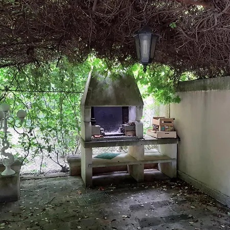 Villa Petit Chateau En Camargue Lunel (Herault)
